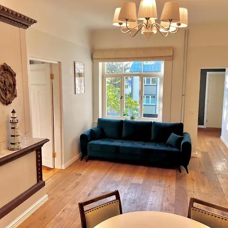 Hubane Ja Ruumikas Saunaga Korter Kesklinnas *