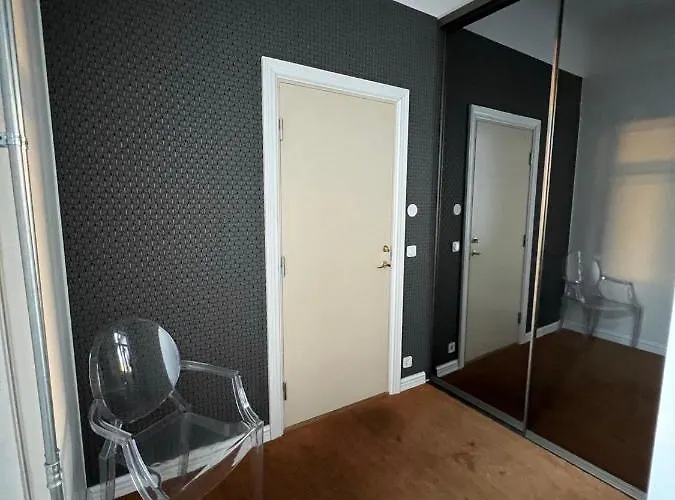 Hubane Ja Ruumikas Saunaga Korter Kesklinnas Apartment Parnu