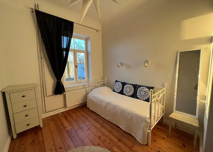 Hubane Ja Ruumikas Saunaga Korter Kesklinnas Apartment *