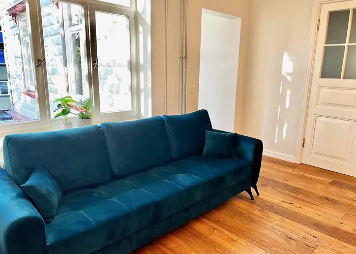 Apartment Hubane Ja Ruumikas Saunaga Korter Kesklinnas *